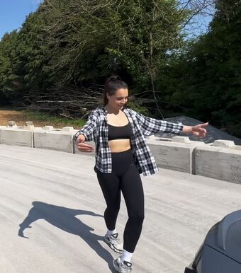 QueenB Meztelen Kiszivárgások OnlyFans Fotó 17