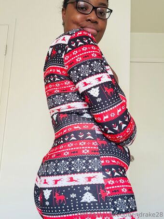 queendrake28 Meztelen Kiszivárgások OnlyFans Fotó 3