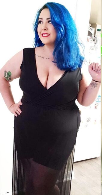 QueenKryptid Meztelen Kiszivárgások OnlyFans Fotó 18