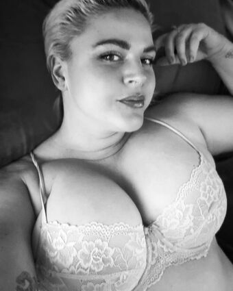 Rawlyssa Meztelen Kiszivárgások OnlyFans Fotó 2