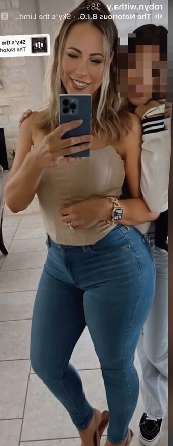 Robyn Fields Meztelen Kiszivárgások OnlyFans Fotó 19