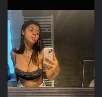 Rorogirl Meztelen Kiszivárgások OnlyFans Fotó 5