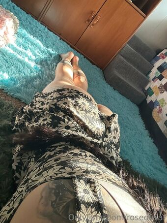roseofwar Meztelen Kiszivárgások OnlyFans Fotó 2