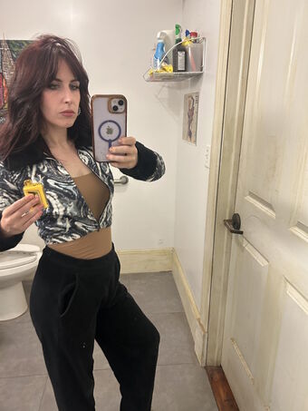 Ruby Spacek Meztelen Kiszivárgások OnlyFans Fotó 2