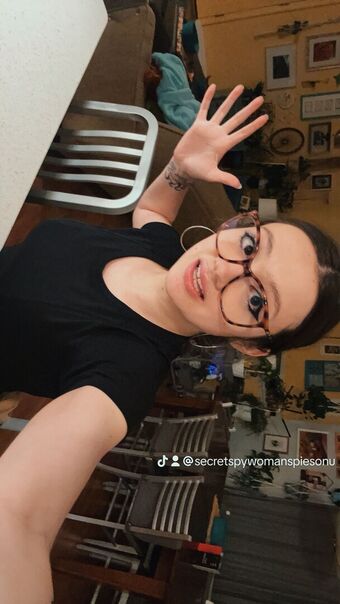 rubyvstiktok Meztelen Kiszivárgások OnlyFans Fotó 5