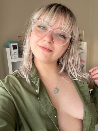 RX7FBae Meztelen Kiszivárgások OnlyFans Fotó 16