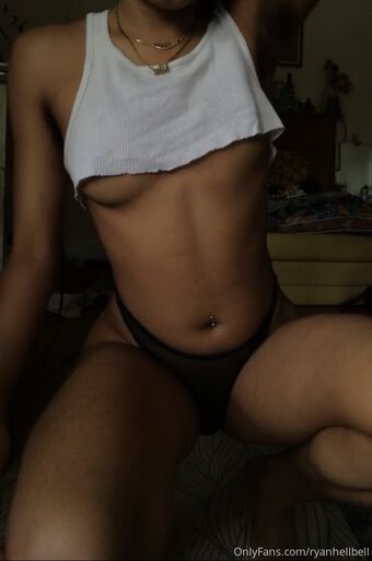 ryanhellbell Meztelen Kiszivárgások OnlyFans Fotó 14