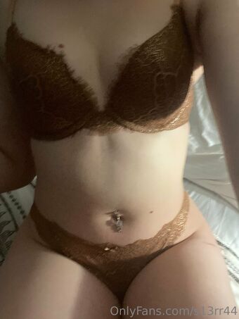s13rr44 Meztelen Kiszivárgások OnlyFans Fotó 3