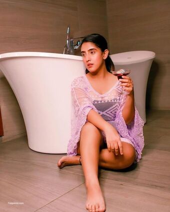 Sameeksha Sud Meztelen Kiszivárgások OnlyFans Fotó 4