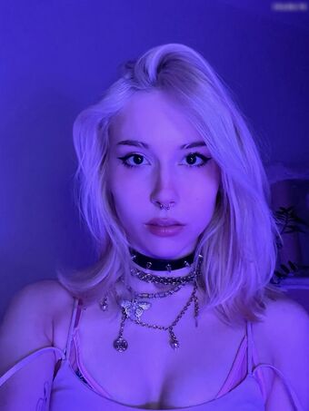 Sarahtoninx9_