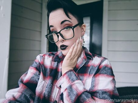 sarasmokes Meztelen Kiszivárgások OnlyFans Fotó 7
