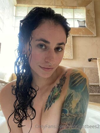 sentientbees2 Meztelen Kiszivárgások OnlyFans Fotó 11
