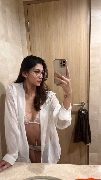 Shinta Khyuliang Meztelen Kiszivárgások OnlyFans Fotó 23