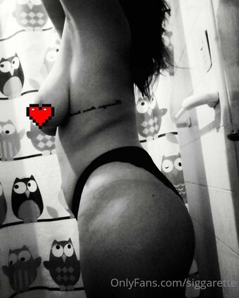 siggarette Meztelen Kiszivárgások OnlyFans Fotó 21