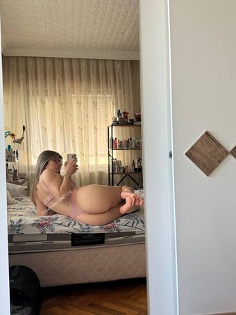 simgebarankoğlu Meztelen Kiszivárgások OnlyFans Fotó 3