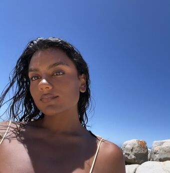 Simone Ashley Meztelen Kiszivárgások OnlyFans Fotó 132