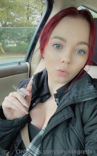 smokingredxx Meztelen Kiszivárgások OnlyFans Fotó 30