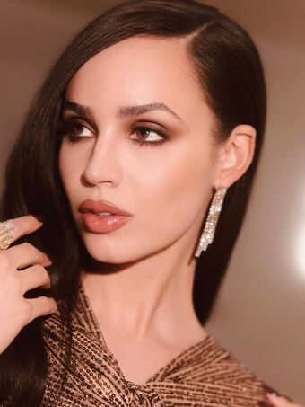 Sofia Carson Meztelen Kiszivárgások OnlyFans Fotó 97