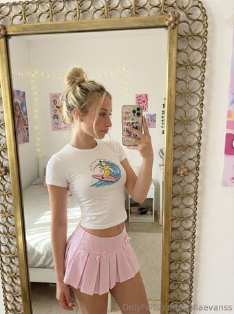 sofiaaevanss Meztelen Kiszivárgások OnlyFans Fotó 12