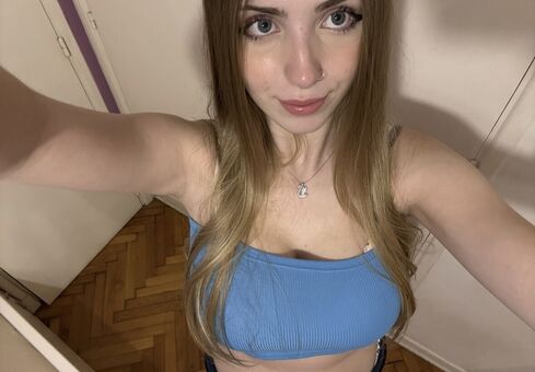 sofylotta Meztelen Kiszivárgások OnlyFans Fotó 19