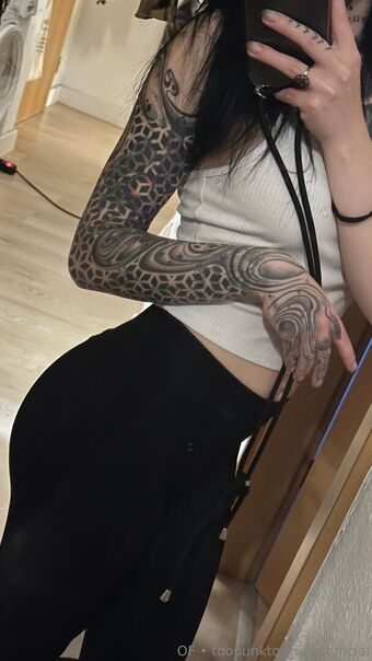 st.hell Meztelen Kiszivárgások OnlyFans Fotó 24