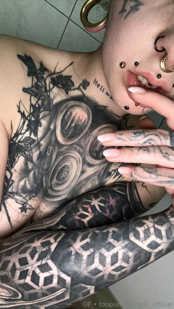 st.hell Meztelen Kiszivárgások OnlyFans Fotó 40