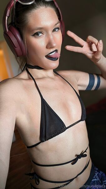 sun4daez Meztelen Kiszivárgások OnlyFans Fotó 10