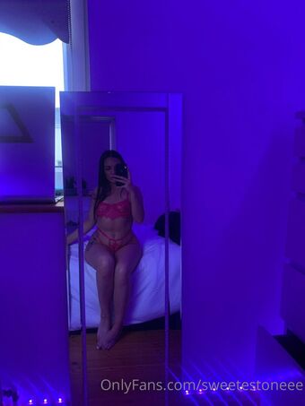 sweetestoneee Meztelen Kiszivárgások OnlyFans Fotó 9
