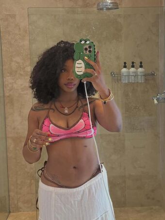 SZA Meztelen Kiszivárgások OnlyFans Fotó 150