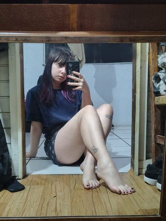 tiny_milly Meztelen Kiszivárgások OnlyFans Fotó 9