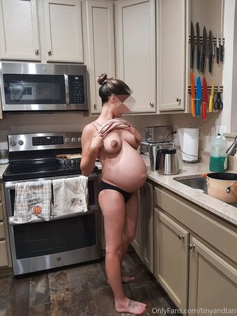 tinyandtan Meztelen Kiszivárgások OnlyFans Fotó 32
