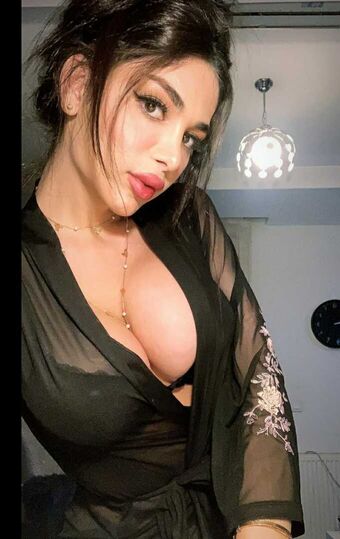 TS Nour Meztelen Kiszivárgások OnlyFans Fotó 9