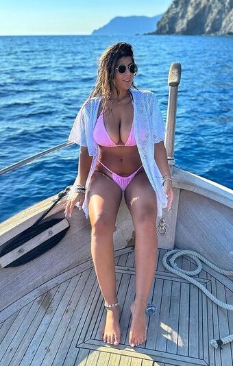 Valentina De Nucci Meztelen Kiszivárgások OnlyFans Fotó 27