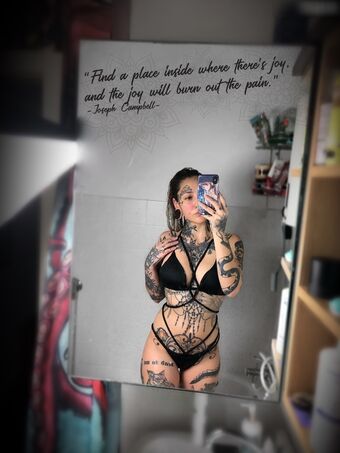 Vampvirja Meztelen Kiszivárgások OnlyFans Fotó 2
