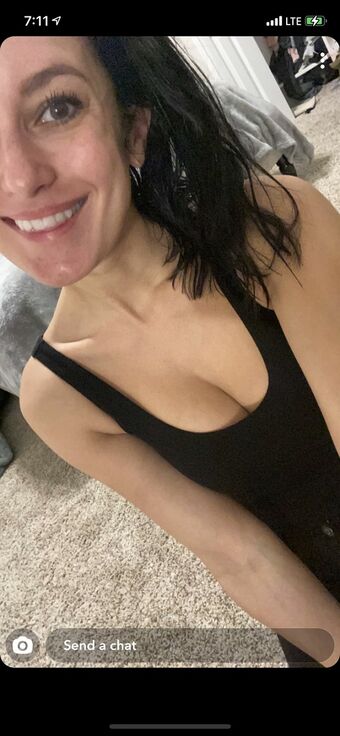 Vicky M