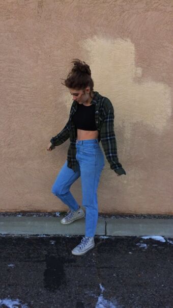 Willow Shields Meztelen Kiszivárgások OnlyFans Fotó 225